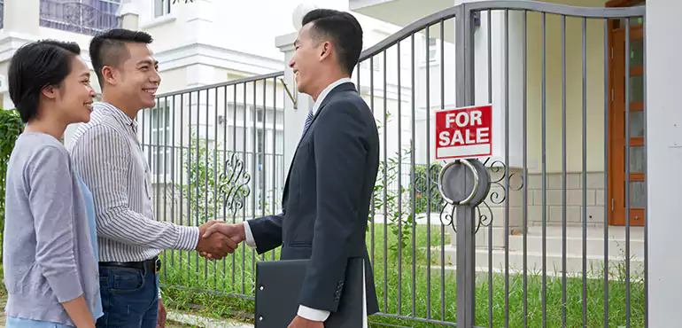 Why Choose Us to Sell Your House in Hollywood, FL?