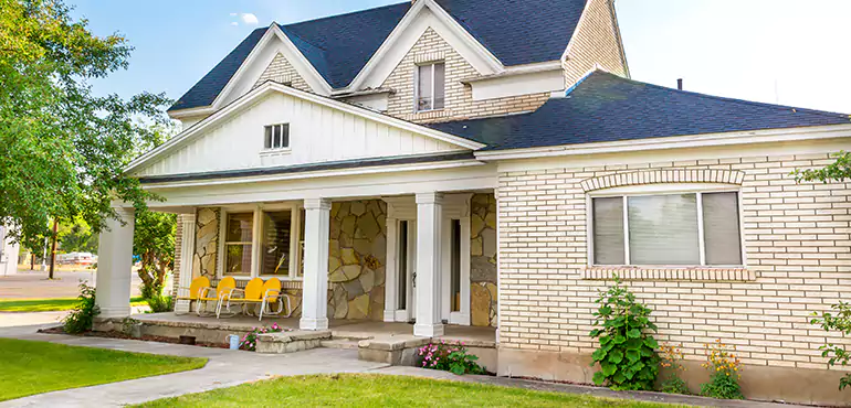 Why Homeowners in Hollywood Sell Their Houses After Losing a Job – And How We Can Help