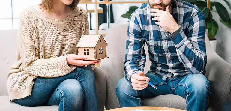 Why Sell Your House During Divorce in Hollywood, FL?