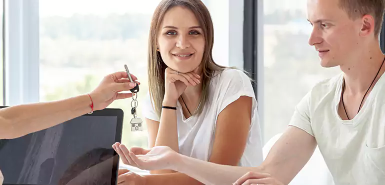 Why Choose Hollywood Home Buyers to Sell Your House Our Investors in Hollywood, FL?
