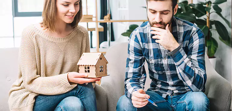 Why Homeowners Trust Hollywood Home Buyers to Sell House With Liens in Hollywood