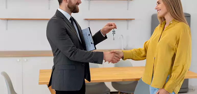 Why Sell Your House With Tenants for Cash in Hollywood, FL?